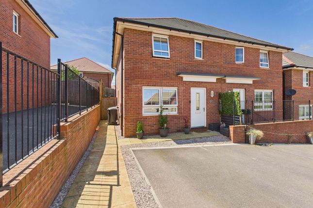 3-bed semi-detached on 8, Dewberry Drive, Paignton, £260,000