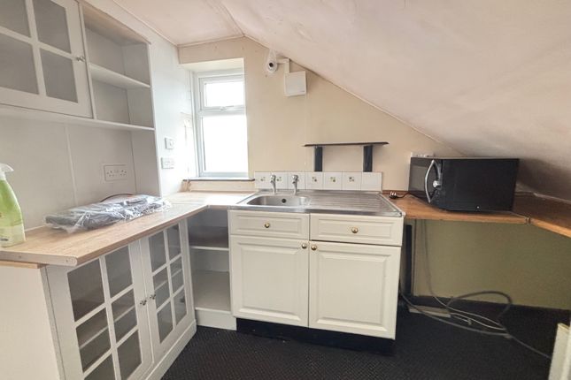 37, New Street, Rotherham photo 4