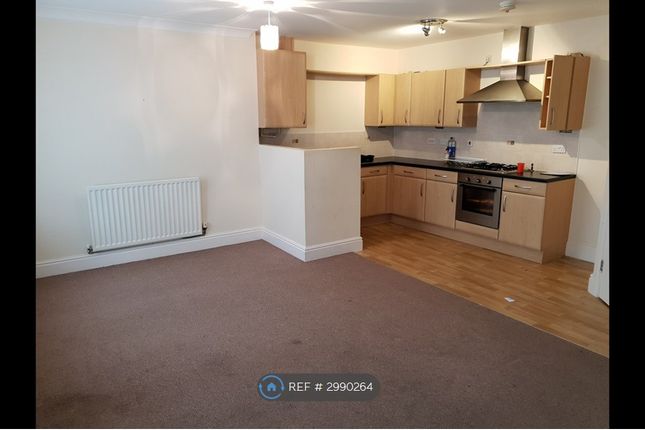 Flat, Briarmains West Lane, Thornton, Bradford photo 2