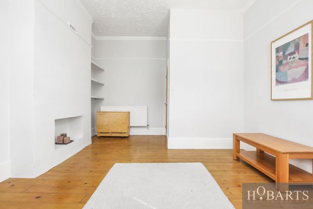 84, Victoria Road, Alexandra Park, London photo 4
