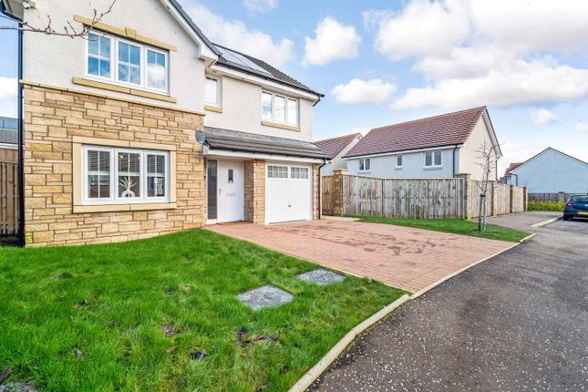 Thumbnail Detached house for sale in Portree Crescent, Bishopton, Renfrewshire