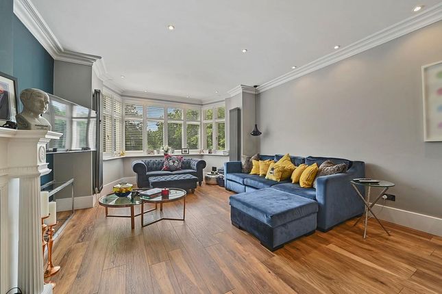 Flat for sale in Cornsland, Brentwood