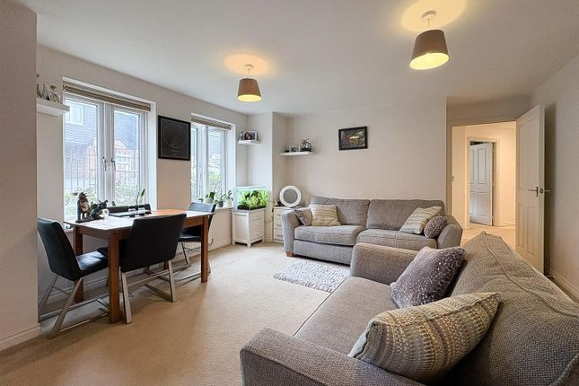 Flat 1, Ash House, 10 Orchard Close, Burgess Hill photo 3