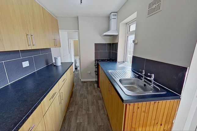 52  Kings Road, Leeds photo 4