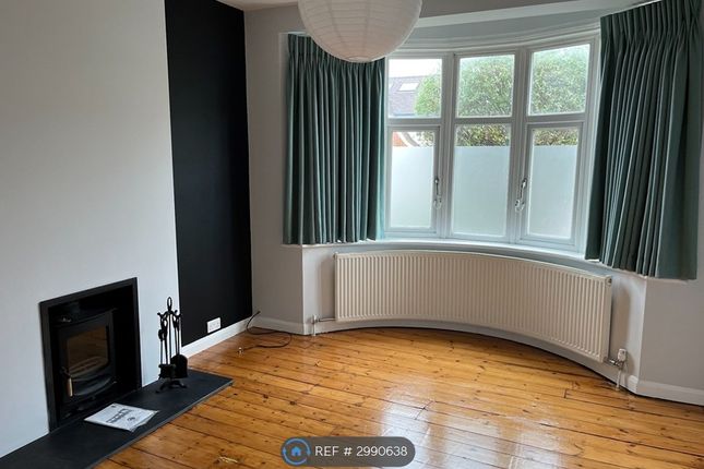 Norwood Park Road, London photo 2