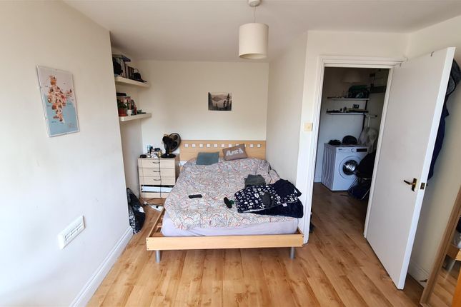 11b, Crouch Hill, Finsbury Park photo 3