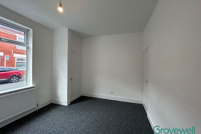 16 Dalbeattie Street, Manchester photo 2