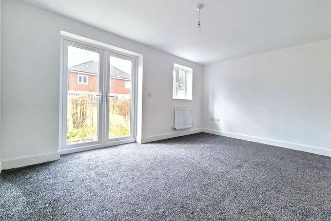 42, Chaffinch Drive, Hebburn photo 2