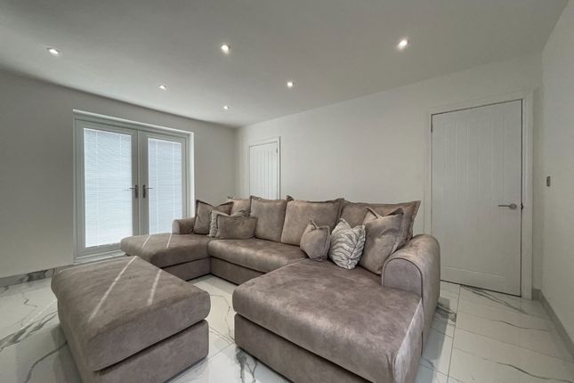 4 Mons Avenue, Hebburn photo 2