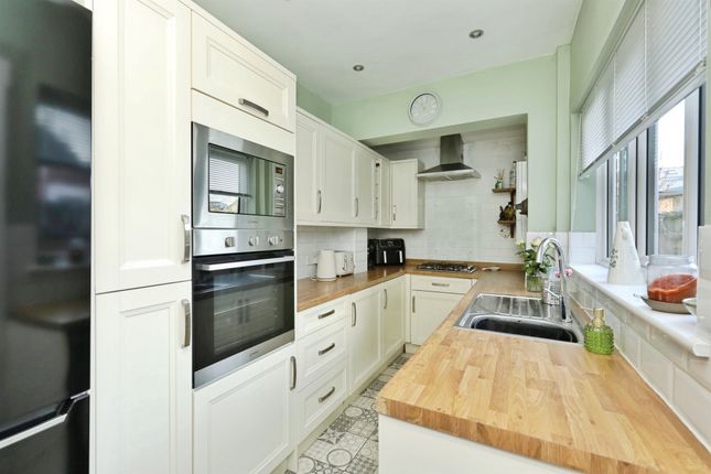17, Harrington Street, Worksop photo 3