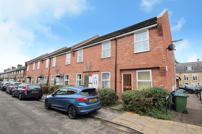 Studio flat on 22, Cavendish Road, Cambridge, £175,000