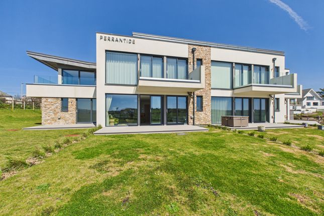 3-bed flat on 4, Perrantide, Bude, £650,000