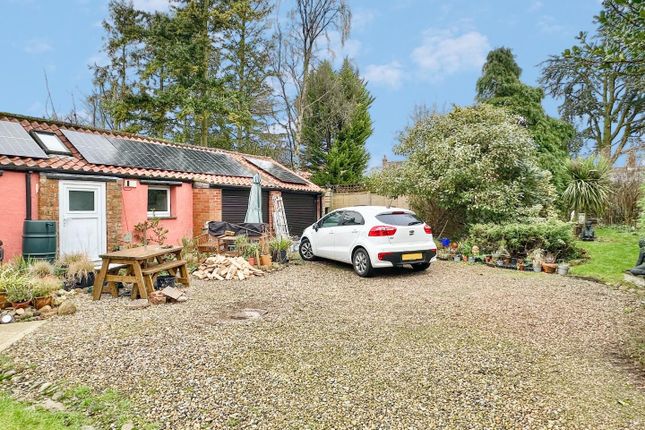 Cottage for sale in Main Street, Sheriff Hutton, York