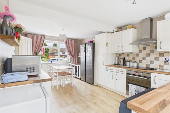 57, GEORGE STREET, SOUTHAM photo 3