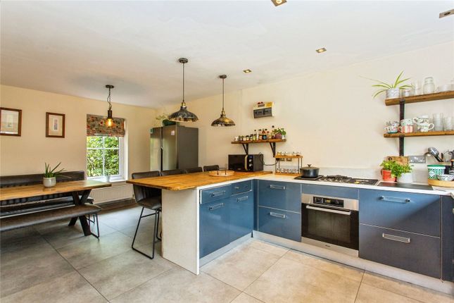 39, Jubilee Way, Leyland photo 2
