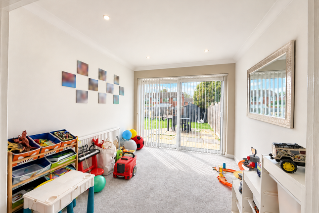 14, Keble Drive, Leicester photo 3