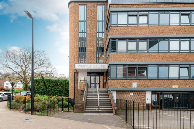 Thumbnail Flat for sale in Desborough Road, High Wycombe