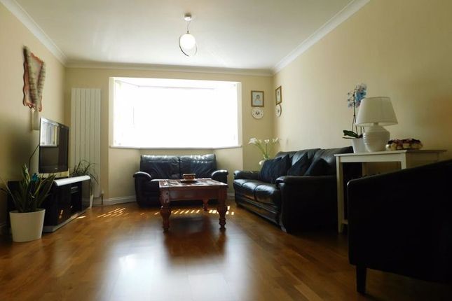Semi-detached house to rent in Stanton Way, Langley, Slough
