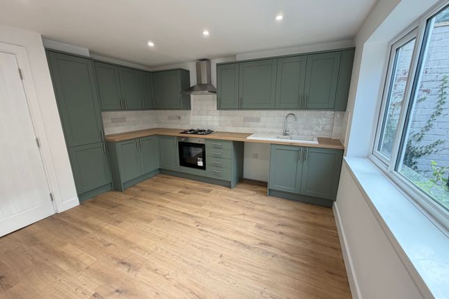 18, Cornwall Road, Wolverhampton photo 4