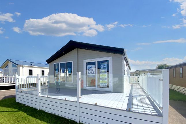Thumbnail Mobile/park home for sale in Steeple Bay Holiday Park, Steeple, Southminster