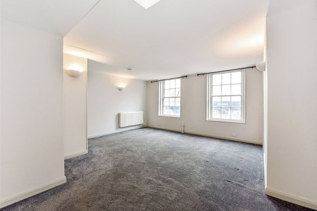 Flat for sale in Cooper Street, Chichester, West Sussex