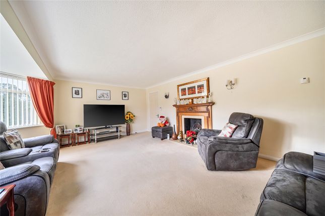 154, Ambleside Road, Surrey photo 2