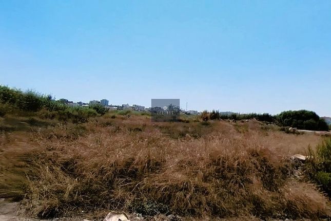 Land for sale in Inomenon Ethnon, Larnaca 6042, Cyprus