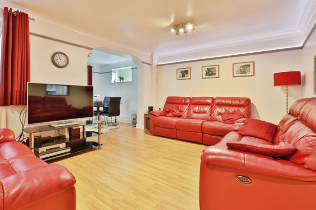 245, Hasler Road, Poole, photo 2