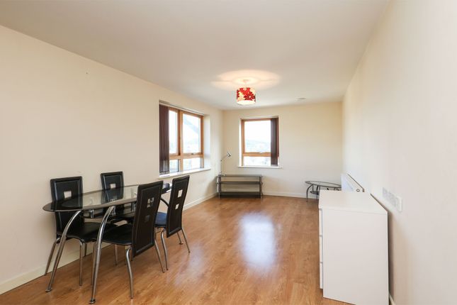 Apt 44, Ashton Point, Sheffield photo 3
