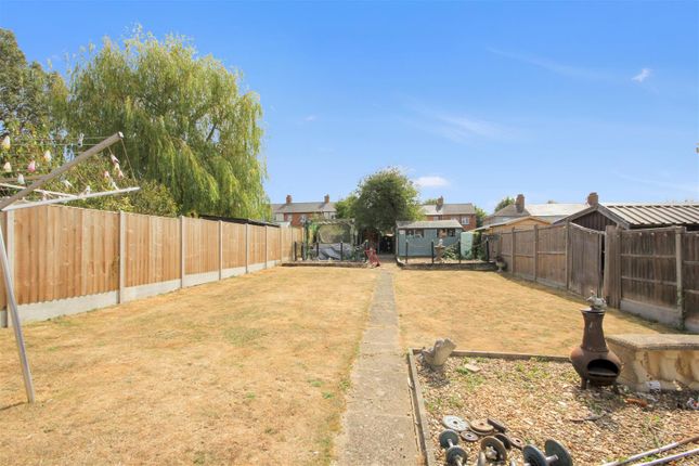 8, Birchall Road, Rushden photo 2