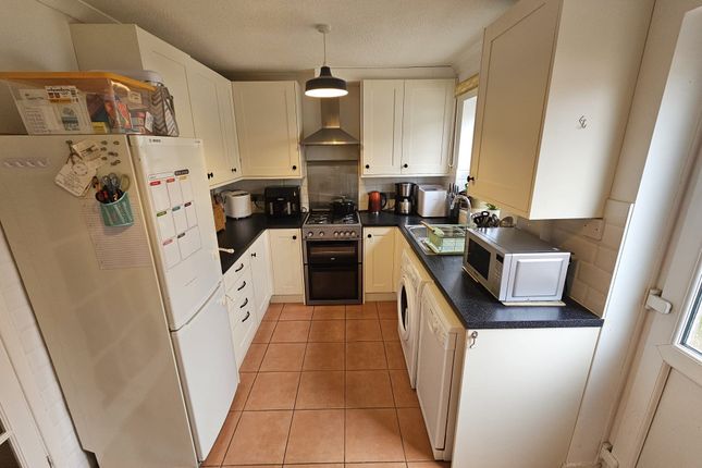 Bartlett Close, Taunton photo 4