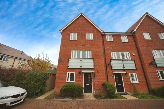 End terrace house for sale in Wolseley Drive, Dunstable, Bedfordshire