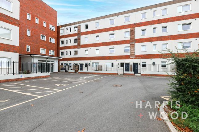 Thumbnail Flat to rent in Collingwood Road, Witham, Essex