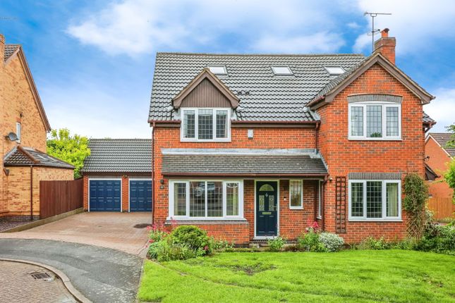 Thumbnail Detached house for sale in Gunnersbury Way, Nuthall