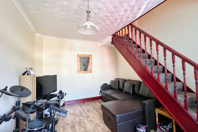 20 Uxilla Terrace, Bridgend photo 3