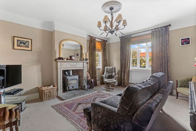 16, Kinnersley, Worcester photo 4