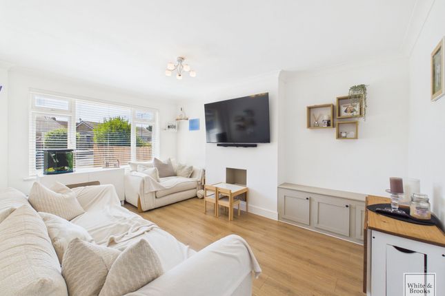 3 Sun Park Close, Bognor Regis photo 2