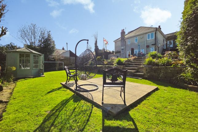 8, Roundwood Road, Baildon photo 2