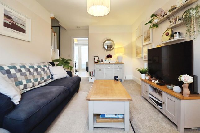 44, Clos Coed Bychan, CARDIFF photo 4