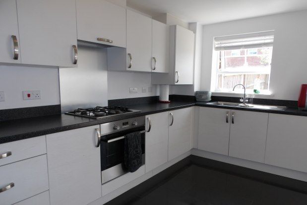 Thumbnail Property to rent in Magpie Road, Maidstone
