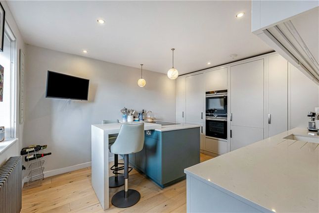 Flat 315,, Cardamom Building, London photo 4