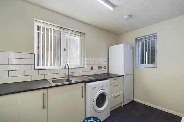 14, Brunel Close, Coventry photo 4