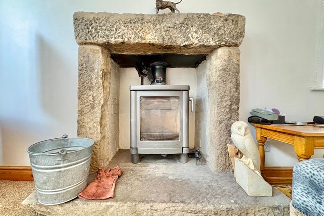 1 Hay Mount, The Hay, Milltown, Ashover photo 4