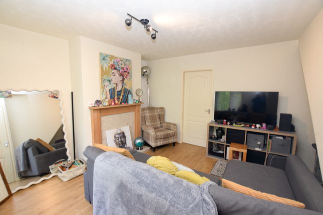 21, Hopkins Heath, Telford photo 2