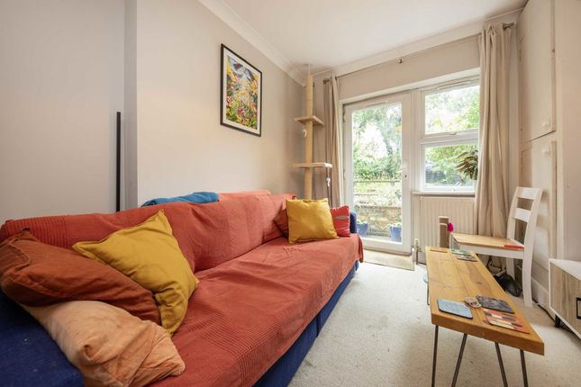 Flat for sale in Woodstock Road, London