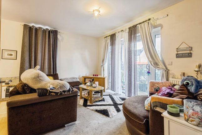 52, Farnborough Road, Weston-super-Mare photo 4