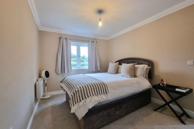 4 Caer Castell House Coychurch Road, Bridgend photo 4