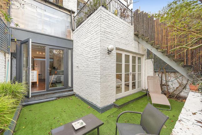 Flat for sale in Lillie Road, Fulham, London SW6.