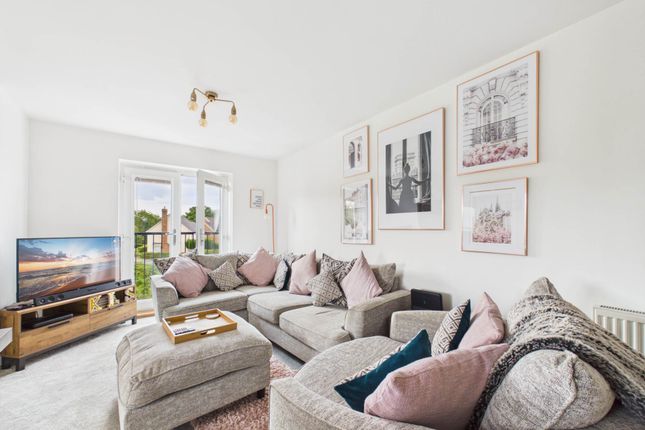 48, Honeysuckle Drive, Billingshurst photo 3