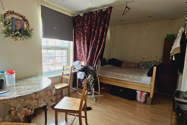 82, South Road, Southall photo 2